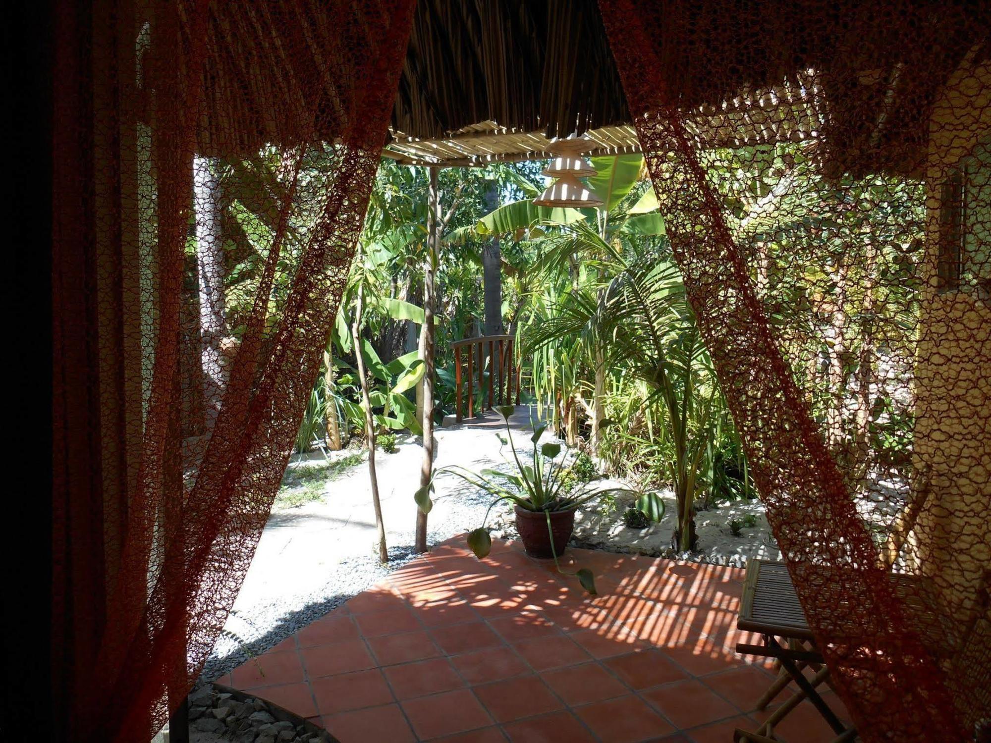 Thuy - Gunter Garden Bungalow Муи Не Екстериор снимка